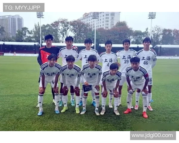 上海足球队意识探讨与发展路径分析助力球队未来崛起