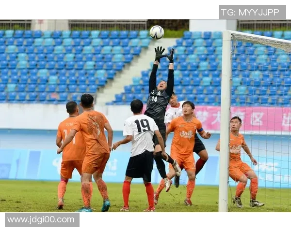 南京足球队荣登全国足球团队协作排行榜第五名展现团队精神与实力 南京足球队荣登全国足球团队协作排行榜第五名展现团队精神与实力
