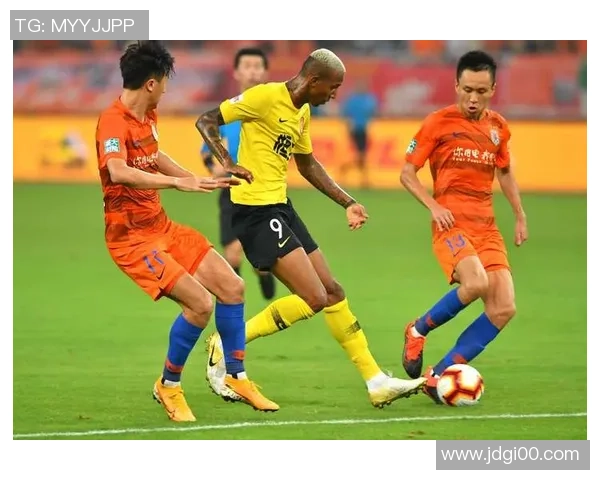 上海足球队战术创新引领潮流助力球队崛起成就新辉煌 上海足球队战术创新引领潮流助力球队崛起成就新辉煌