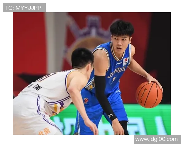 广州篮球队与上海篮球队赛后分析实力对比及未来展望 广州篮球队与上海篮球队赛后分析实力对比及未来展望