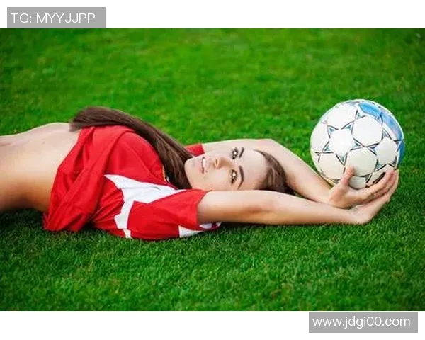 足球明星与女星的浪漫邂逅视频引发热议网友纷纷点赞评论不断 足球明星与女星的浪漫邂逅视频引发热议网友纷纷点赞评论不断